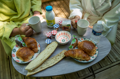 Breakfast at Camping Pré des moines
